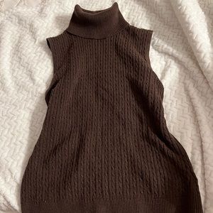 brown knitted turtleneck